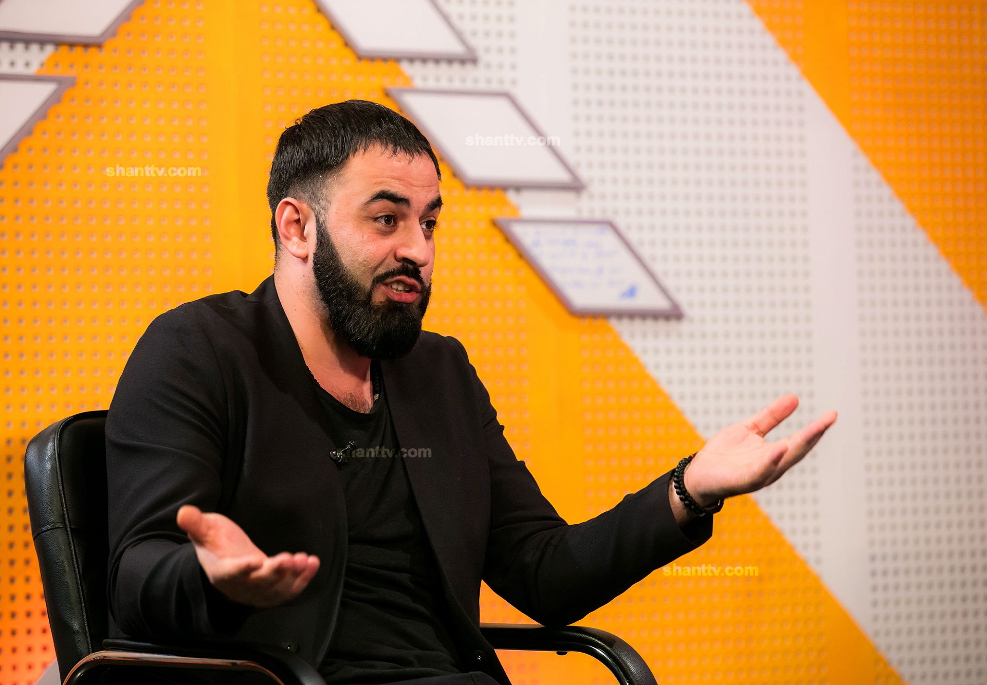 Севак Ханагян в гостях у X-Factor